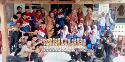 LOMBA-LOMBA
